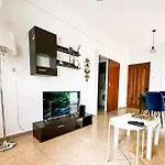 Youthfull Escape In Apartament *